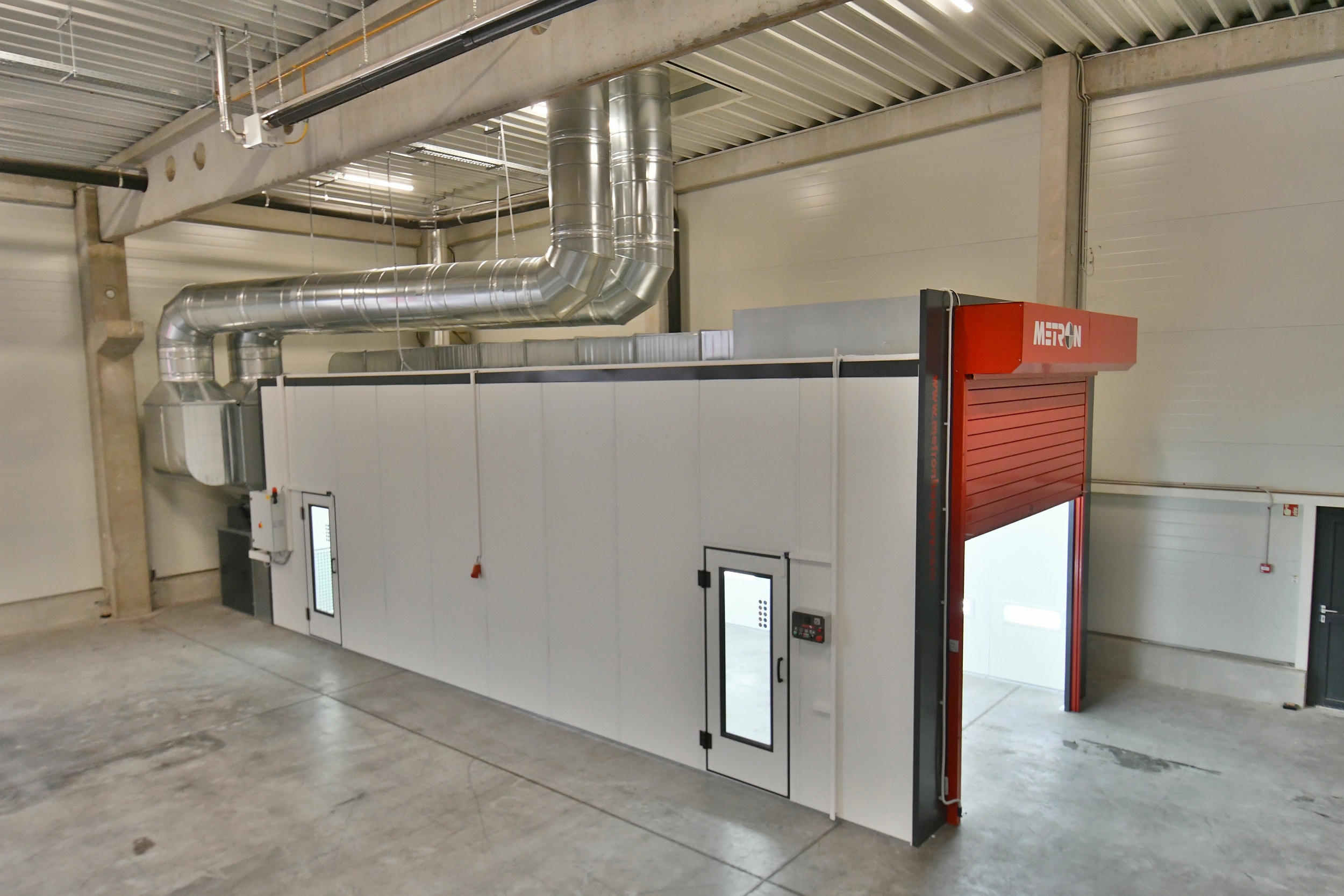 Új festőüzemet adott át a Continest Factory Székesfehérváron